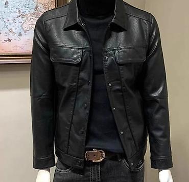 Мужская одежда: Мужская куртка чёрной экокожи в стиле denim. Посадка универсальная — 2