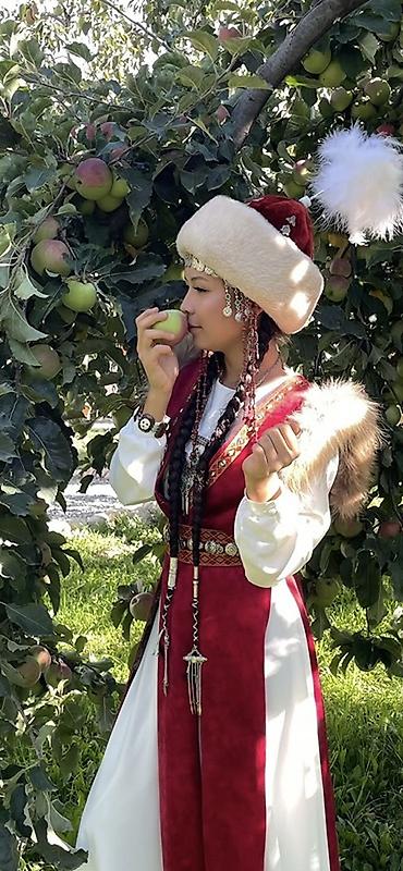 кыргызские платья на прокат: Национальный костюм, Женский — 3