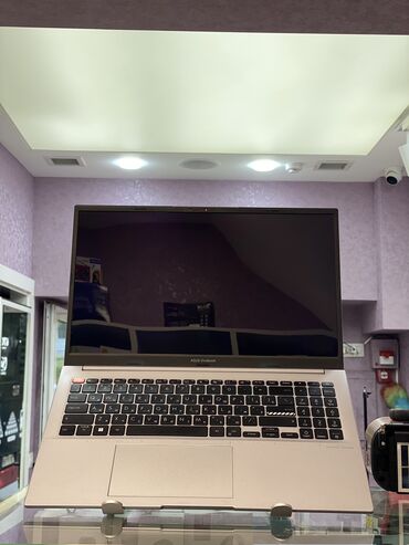 ups 2000 w: İşlənmiş ASUS Vivobook, 15.6 ", AMD Ryzen 5, 512 GB, Ünvandan götürmə, Pulsuz çatdırılma, Ödənişli çatdırılma