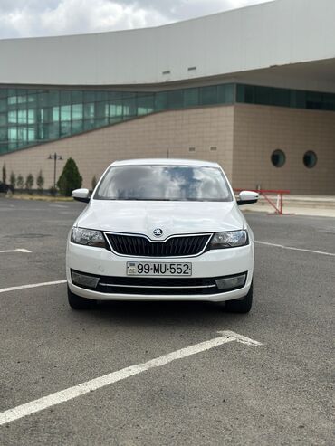 Skoda Rapid: 1.6 l | 2014 il 235000 km Sedan