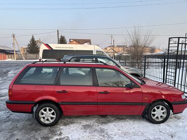 Volkswagen: Volkswagen Passat: 1994 г., 1.8 л, Механика, Газ, Универсал