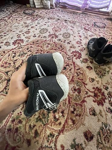 ролик обувь: Кроссовки для борьбы ASICS (пара на фото) - Тип — 1