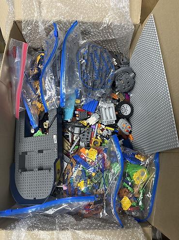 продаю манеты: 64,6 КГ Оригинального LEGO Три коробки 60 х 40 х 40 см каждая Смогу — 2