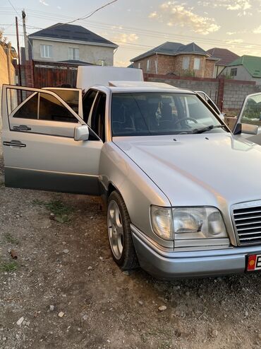 Mercedes-Benz: Mercedes-Benz W124: 1994 г., 3.2 л, Автомат, Бензин