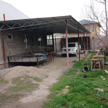 продаю дом в киргизии 1: 150 м², 4 комнаты, Требуется ремонт Кухонная мебель