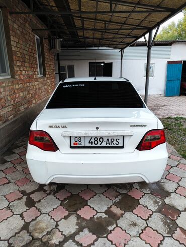 на нексиа: Daewoo Nexia: 2009 г., 1.6 л, Механика, Бензин, Седан