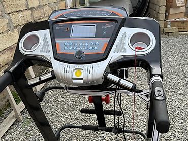 qacış aləti: Elektrikli qaçış aparatı / treadmill - Geniş konsol paneli: LCD — 4