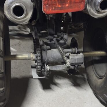 Квадроциклы: Квадроцикл Бензин, 110 куб. см, Взрослый — 5