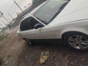 авто 300000 сом: BMW 5 series: 1990 г., 2.5 л, Механика, Бензин, Седан