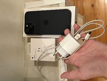 gence ayfon: IPhone 15, 128 GB, Qara, Face ID — 9