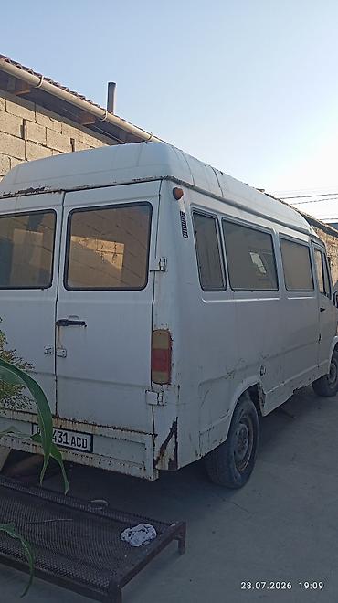 t1: Mercedes-Benz T1: 1986 г., Фургон — 3