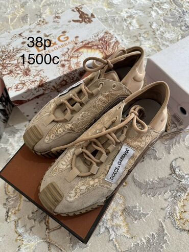 Туфли: Женские туфли, размер 37 (RU). Несколько моделей: 1) Пудровые лодочки — 7