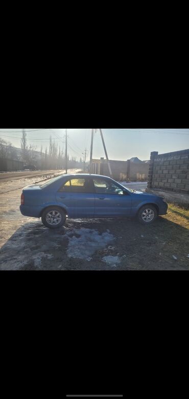 машина kg бишкек тойота: Mazda 323: 2001 г., 1.6 л, Механика, Бензин, Седан