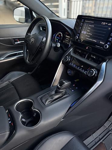 step 2: Toyota Venza: 2021 г., 2.5 л, Автомат, Гибрид, Кроссовер — 7