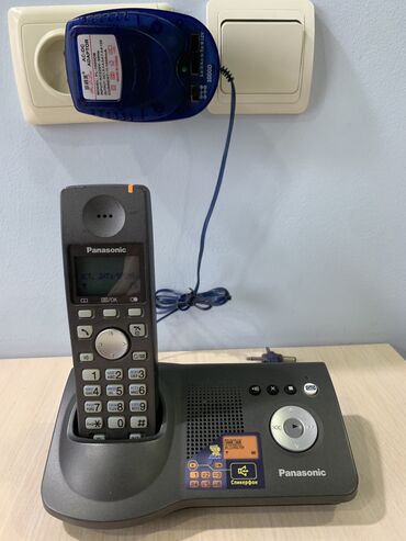 беспроводные телефоны для офиса: Стационарный телефон Беспроводной, Дисплей, Автоответчик, Регулировка уровня громкости