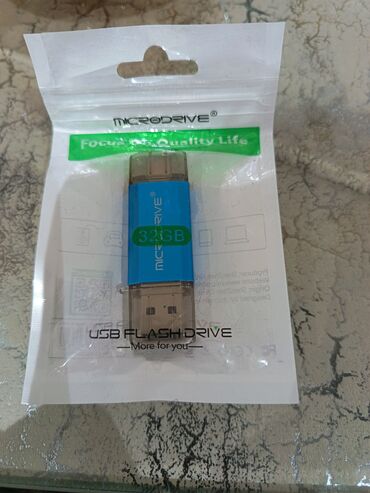Kompüter və noutbuk aksesuarları: Flash kart 32 GB, USB port