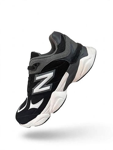 Patike New Balance – crno-sivo-beli model sa masivnim đonom - Dizajn