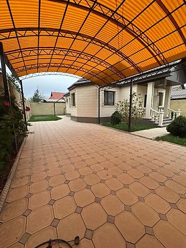 4 комнаты, 100 м², 4 соток, Бишкек, Селекционное с. Риэлтор