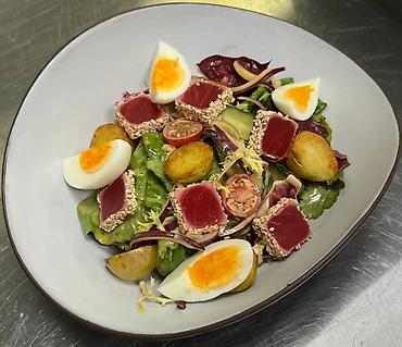 Повара: Повар Сушист. Больше 6 лет опыта at lalafo.kg — 31 Повара: Повар Сушист. Больше 6 лет опыта — 31