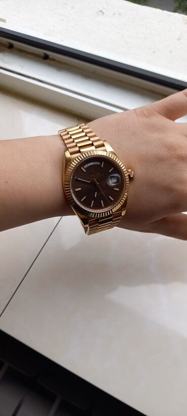 Qol saatları: İşlənmiş, Qol saatı, Rolex, rəng - Qızılı