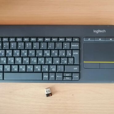 bluetooth klaviatura: Yenidir. Az istifadə edilib. 90 manata alınıb. 70 satıram. Problemi