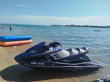 Водный транспорт: Гидроцикл Yamaha (с регистрационным номером КИИ 19-40) синего цвета — 2