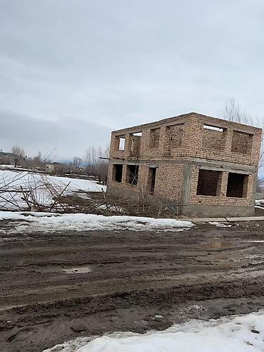 Продажа коттеджей и домов: КАРАКОЛ! 15 соток! Недостроенный дом! Характеристики: - — 2