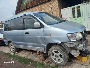 Toyota: Toyota Noah: 1997 г., 2 л, Автомат, Дизель, Минивэн