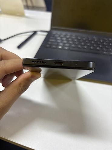 xaomi 17: Redmi, Redmi 13, Б/у, 256 ГБ, цвет - Черный, 2 SIM — 3