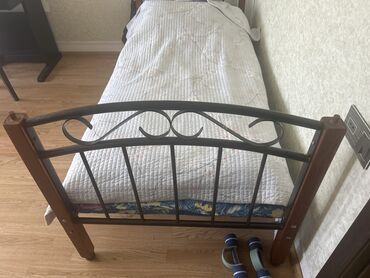 tek adamliq kravat: Oğlan və qız üçün, İşlənmiş, Çarpayı, Bazasız, Matrassız, Siyirməsiz