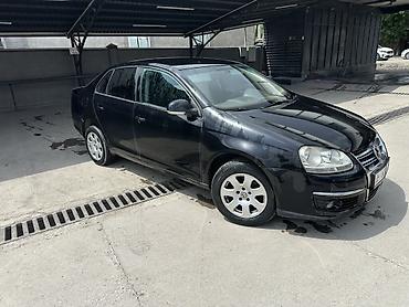 на жетту: Volkswagen Jetta: 2008 г., 1.6 л, Кол менен иштөөчү, Бензин, Седан — 2