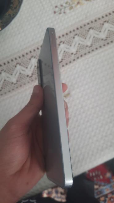 honor 400 lote: Samsung Ativ S, rəng - Gümüşü, Face ID — 2