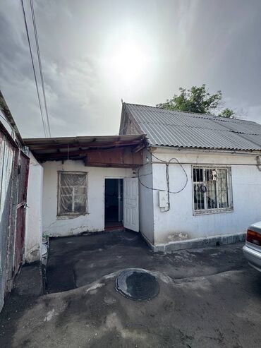 Продажа домов: Полдома, 32 м², 2 комнаты, Собственник, Старый ремонт