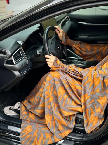 Повседневные платья: Абая с хиджабом из мягкой струящейся ткани с благородным сатиновым — 33