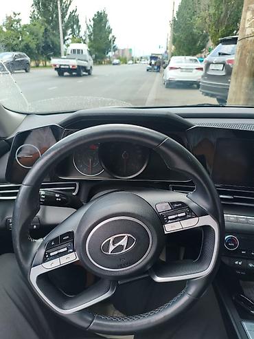 обмен кв: Hyundai Elantra: 2021 г., Седан — 4