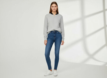 bluzy z wojan team: Світшот жіночий, розмір L