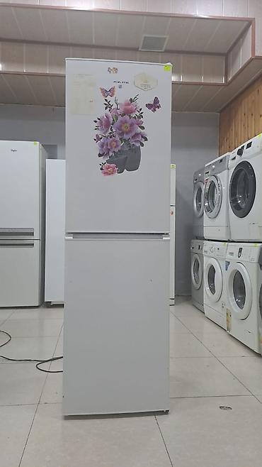 İki qapılı məişət soyuducusu - Aşağıda dondurucu, yuxarıda soyutma