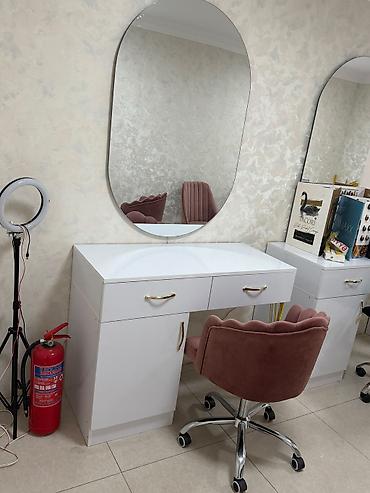 retro mebel: Gözəllik salonu/makeup küncü üçün dəst - Ayna: Böyük, oval formalı — 1