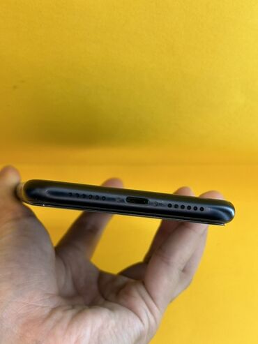 Apple iPhone: IPhone Xr, Б/у, 64 ГБ, Черный, Защитное стекло, Чехол, В рассрочку — 5