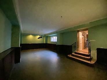 Долгосрочная аренда домов: 750 м², 15 комнат, Евроремонт, Забор, огорожен, Парковка — 10