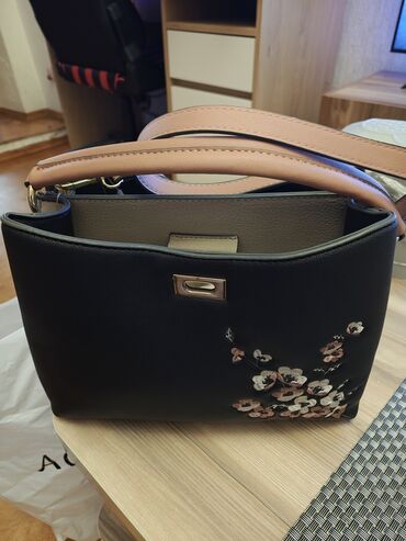 yun qadın şap şapları: Çanta accessoriesze,yenidir
ünvan Tarqovu