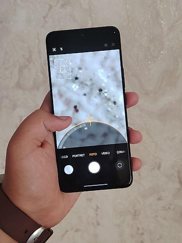 Honor: Honor 200 Pro, 256 GB, rəng - Qara, Zəmanət, Barmaq izi, Simsiz şarj — 4
