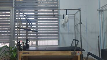Digər trenajorlar: Pilates reformatörü idman zalı və ya evdə istifadə üçün uyğundur. Bu