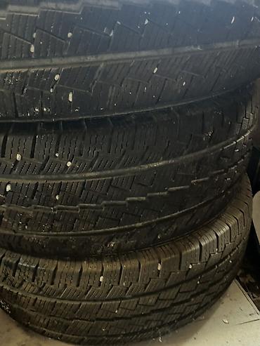 шина для авто: Шины 235 / 65 / R 17, Зима, Б/у, Комплект, Легкий коммерческий транспорт (C/LT), Firemax — 4