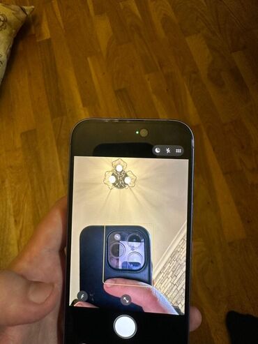 Apple iPhone: IPhone 16, 128 GB, Mavi, Simsiz şarj — 4