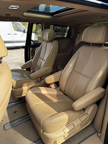 kiya bongo: Kia Carnival: 2018 г. — 7