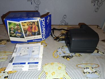 tikiş maşın ustası: Polaroid 636 Autofocus. Az istifade olunub. Fotoplenka'sı yoxdur