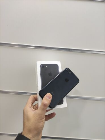 Xiaomi: IPhone 7, 32 GB, Qara