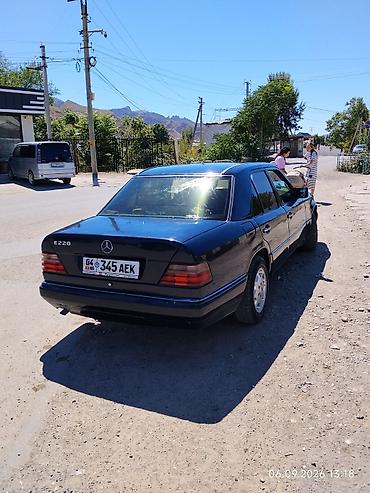 е34 4 4: Mercedes-Benz W124: 1994 г., 2.2 л, Механика, Бензин, Седан — 5