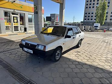 lada 2105: ВАЗ (ЛАДА) 21099: 2002 г., Механика, Бензин, Седан — 2